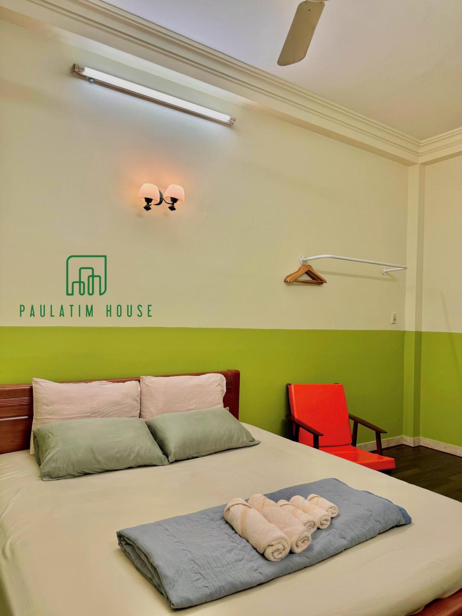 Отель Paulatim House Saigon Хошимин Экстерьер фото